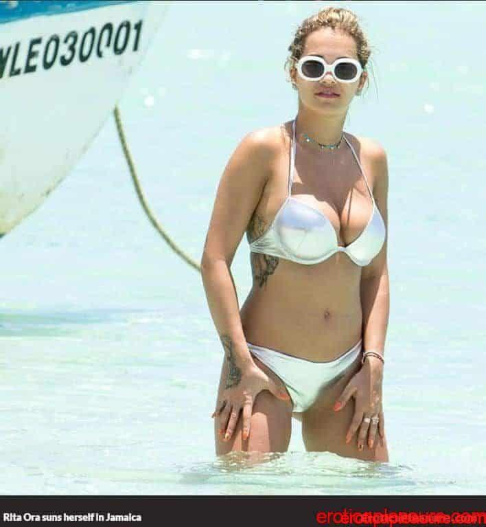 Rita Ora in bikini